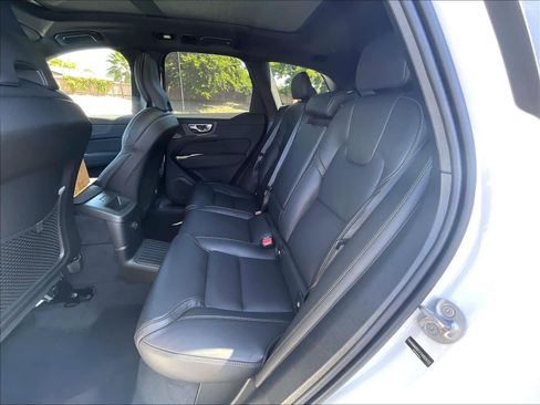 New 2026 Volvo XC60 T8 Ultra w/ Climate Package AWD/4WD image 12