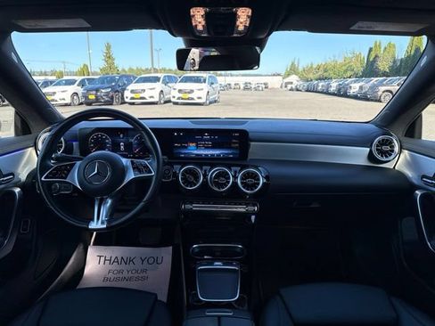 Used 2025 Mercedes-Benz CLA 250 4MATIC image 17