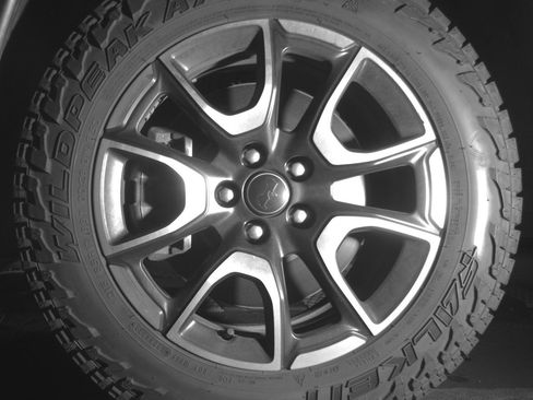 Used 2025 Jeep Compass Trailhawk AWD/4WD image 12