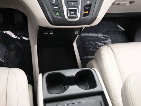 Used 2025 Honda Odyssey EX-L image 20