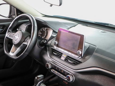 Used 2021 Nissan Altima 2.5 SV w/ SV Premium Package FWD image 26