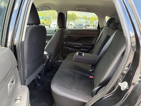 Used 2013 Mitsubishi Outlander Sport ES image 12