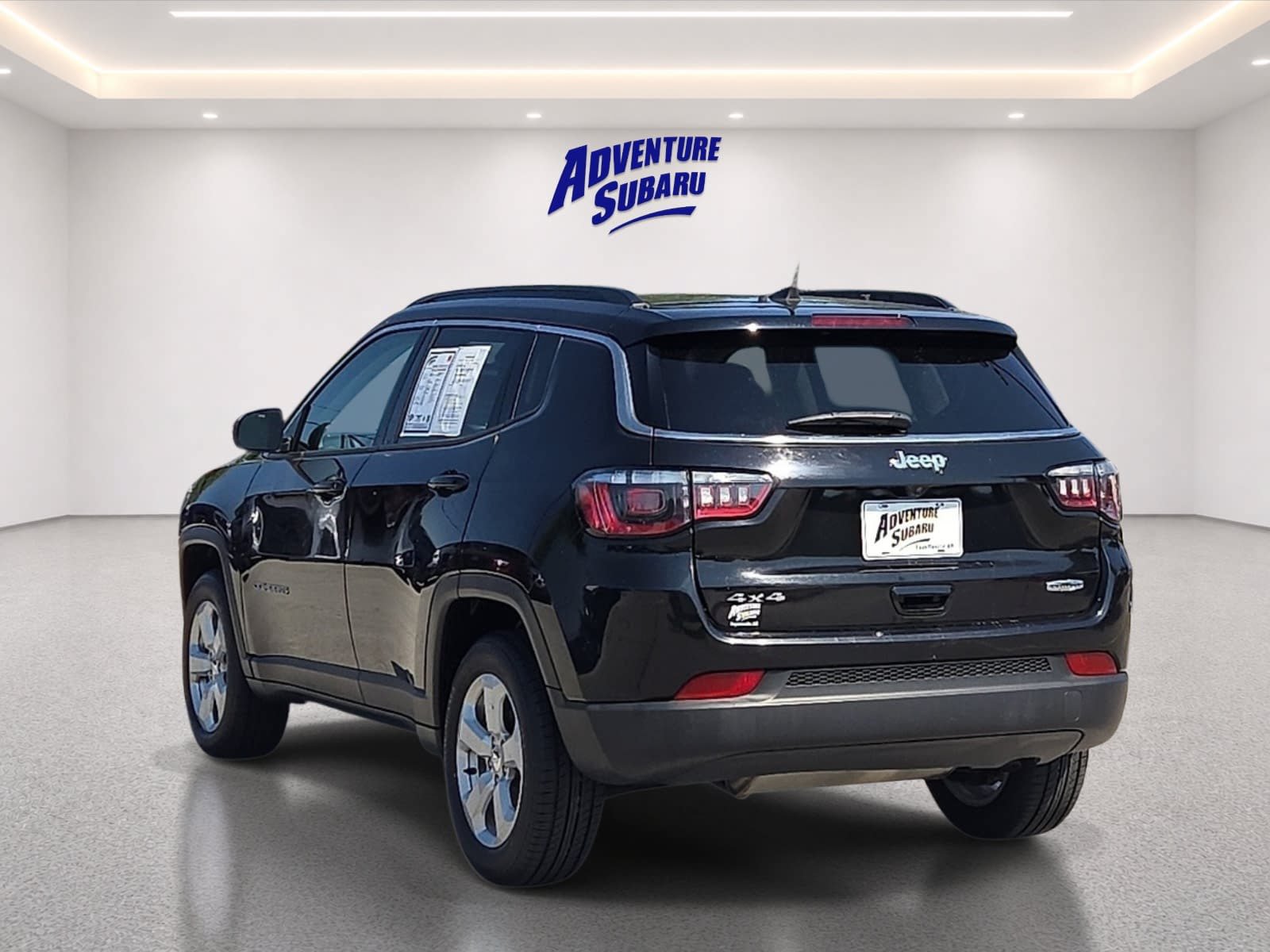 Used 2021 Jeep Compass Latitude w/ Sun and Sound Group AWD/4WD image 5
