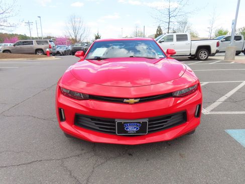 Used 2018 Chevrolet Camaro LT image 2