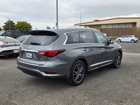 Used 2018 INFINITI QX60 FWD w/ Deluxe Technology Package image 7