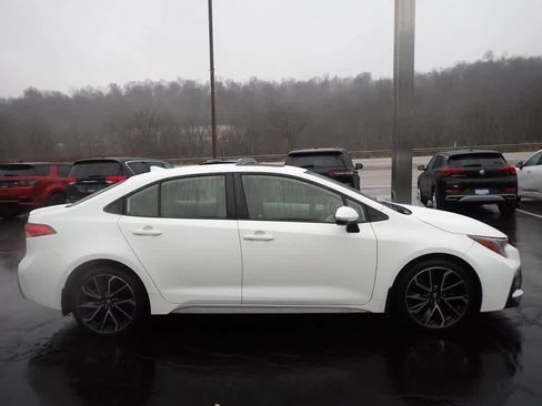 Used 2020 Toyota Corolla SE image 7