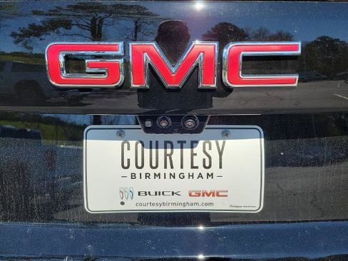 New 2026 GMC Yukon XL AT4 Ultimate w/ LPO, Floor Liner Package image 34