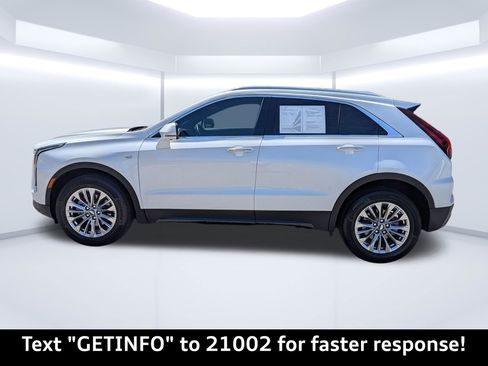 Used 2025 Cadillac XT4 Premium Luxury FWD image 7