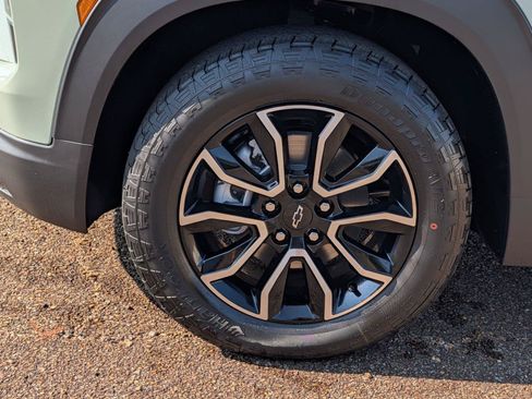New 2026 Chevrolet TrailBlazer ACTIV w/ Driver Confidence Package FWD image 9