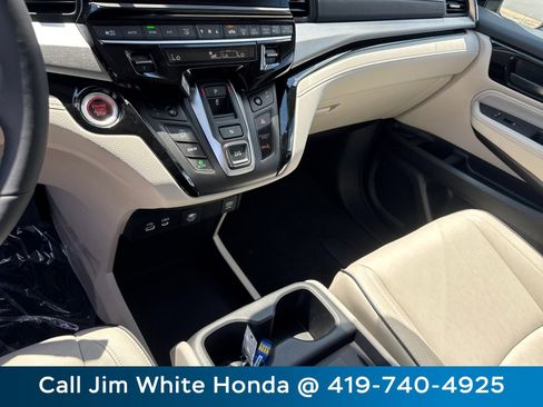 New 2026 Honda Odyssey Touring image 21