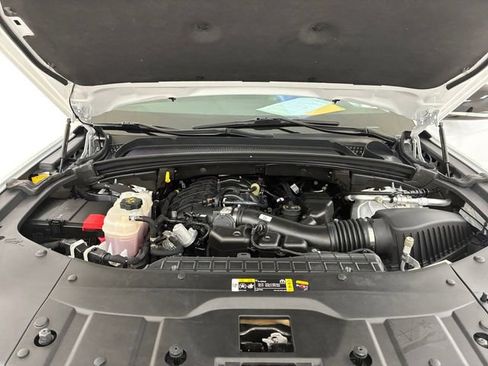 Used 2023 Jeep Grand Cherokee L Limited w/ Luxury Tech Group II image 11