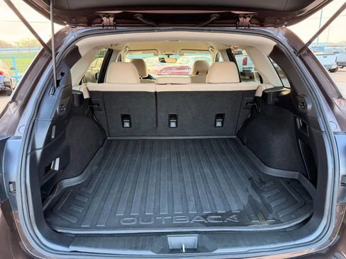 Used 2019 Subaru Outback 2.5i Premium image 13