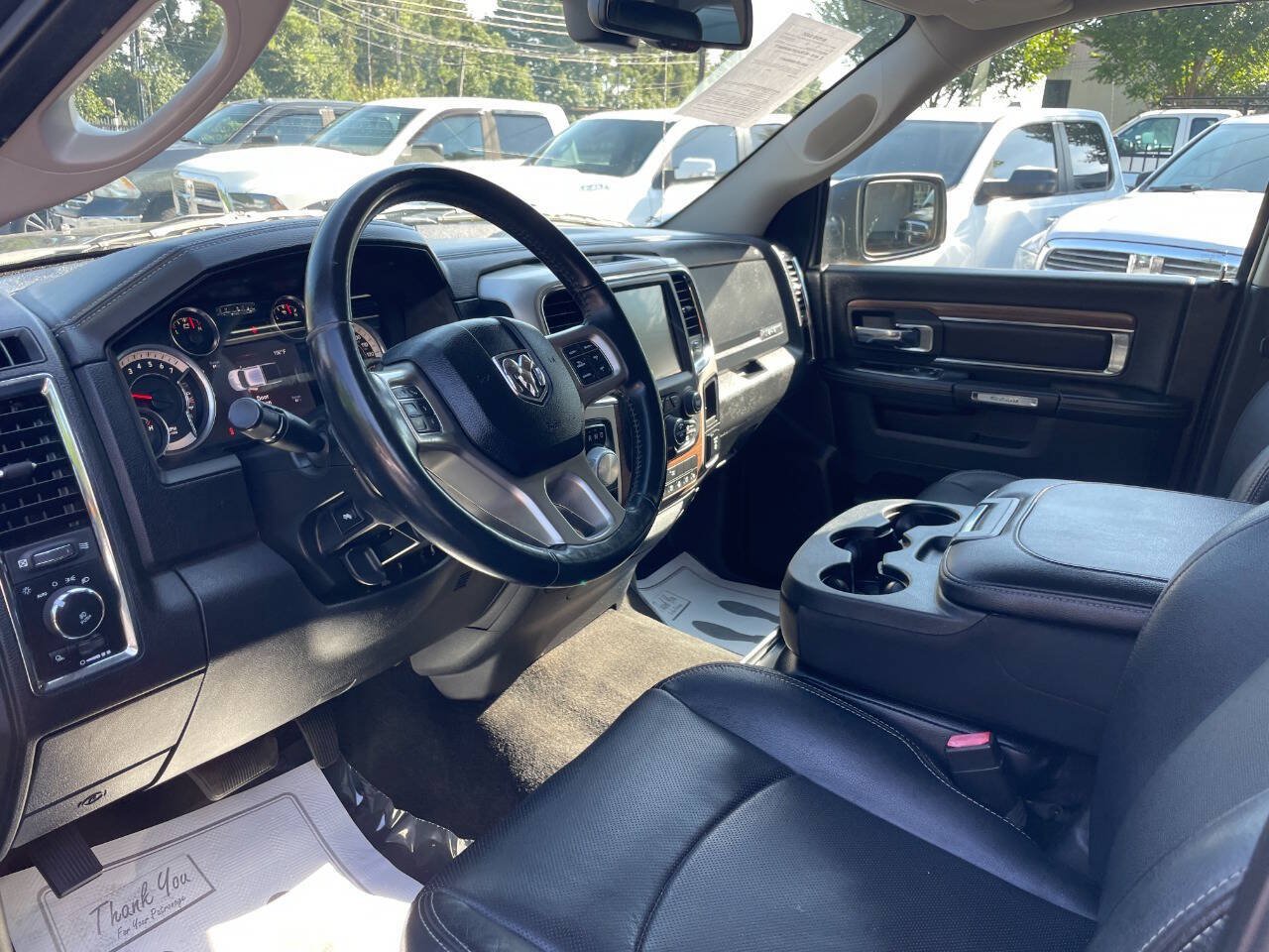 Used 2017 RAM 1500 Laramie AWD/4WD image 9