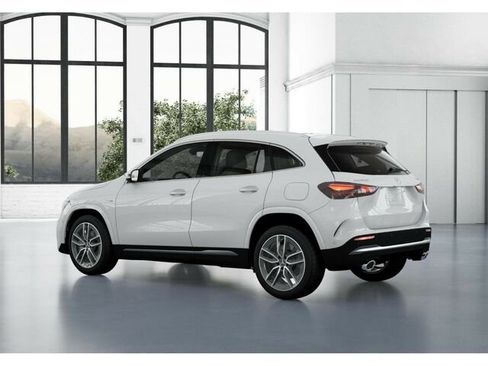 New 2025 Mercedes-Benz GLA 35 AMG 4MATIC image 31