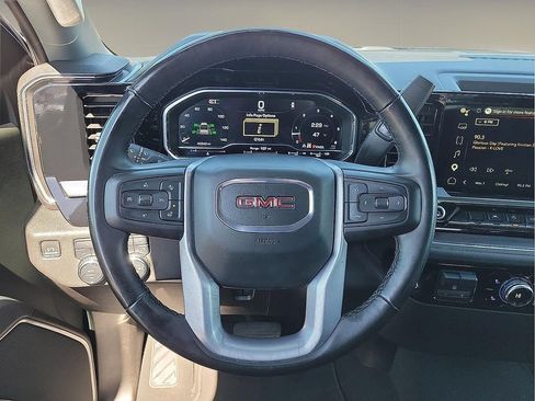 Used 2025 GMC Sierra 1500 SLT AWD/4WD image 19