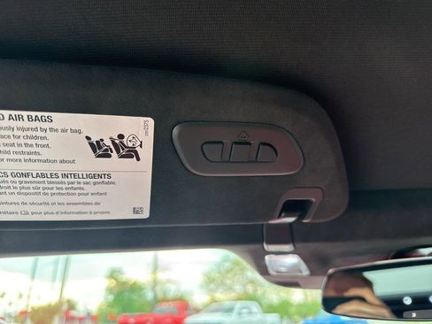 Used 2016 Chevrolet Corvette Z06 w/ 3LZ Preferred Equipment Group image 35