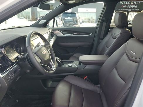 Certified 2024 Cadillac XT6 Premium Luxury w/ LPO, Floor Liner Package image 19