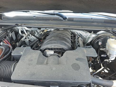 Used 2017 Chevrolet Suburban Premier AWD/4WD image 17