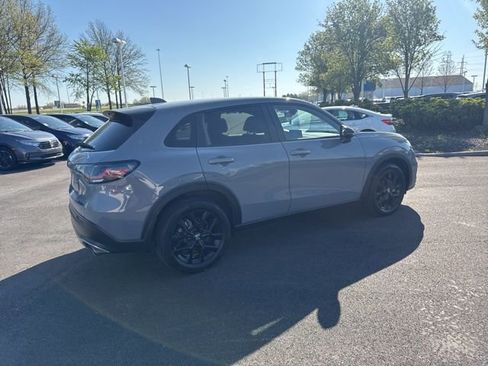 Used 2024 Honda HR-V Sport image 12