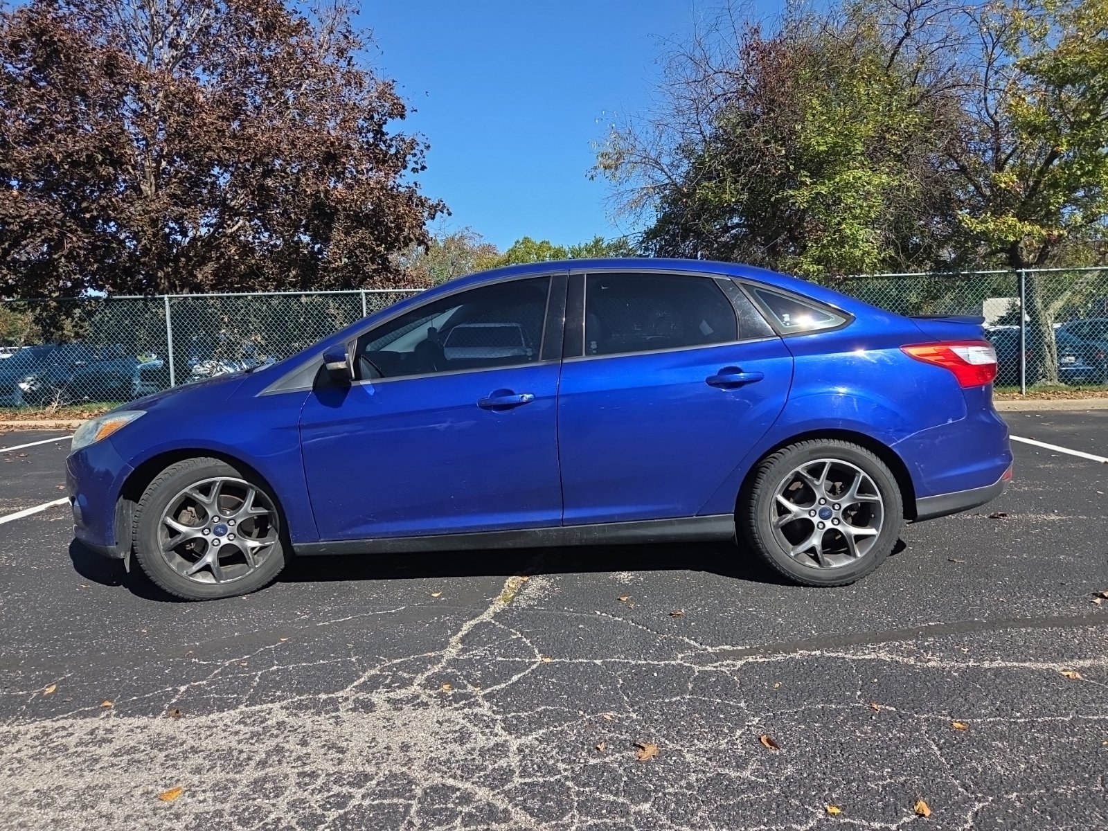 Used 2013 Ford Focus SE FWD image 9