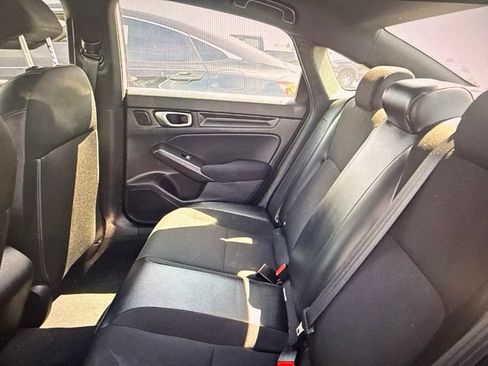 Used 2023 Honda Civic Sport image 8