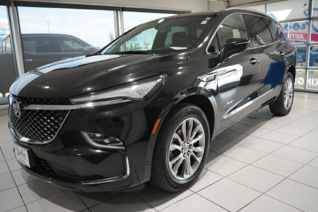 Used 2024 Buick Enclave Avenir w/ Avenir Technology Package AWD/4WD image 5