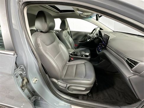 Used 2020 Hyundai Ioniq Limited image 27