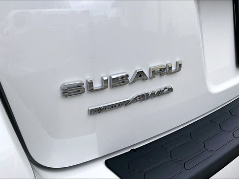 Used 2023 Subaru Crosstrek 2.0i Premium image 11