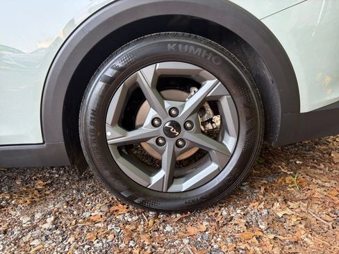 Used 2025 Kia K4 FWD image 29