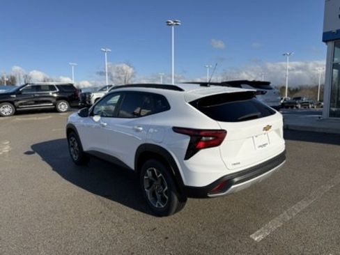 New 2026 Chevrolet Trax LT w/ Driver Confidence Package image 3