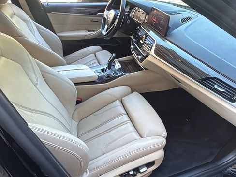Used 2019 BMW 530i xDrive w/ Convenience Package image 20