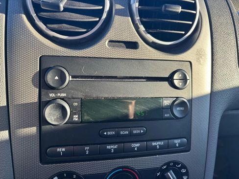 Used 2006 Ford Freestyle SE image 26