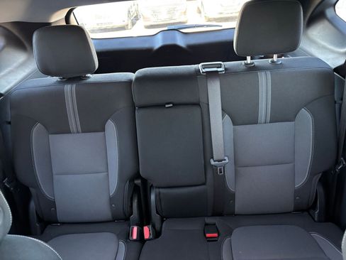 Used 2025 Chevrolet Blazer LT image 38