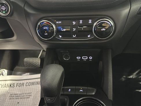 Certified 2022 Chevrolet TrailBlazer LT w/ Convenience Package image 22