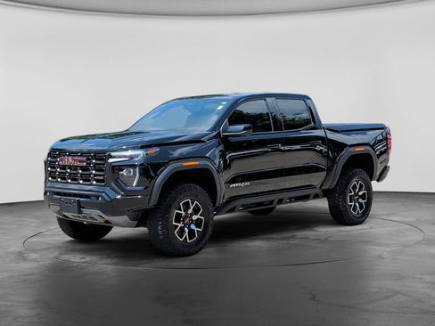 Used 2024 GMC Canyon AT4X AWD/4WD image 3
