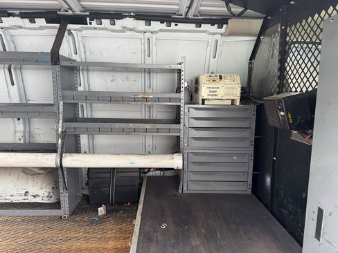 Used 2008 Chevrolet Express 3500 image 14