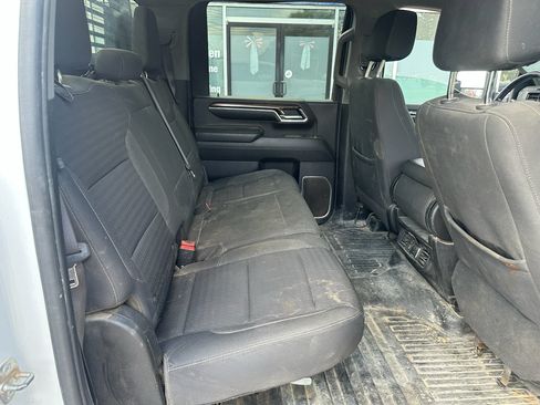 Used 2024 Chevrolet Silverado 2500 LT w/ Convenience Package AWD/4WD image 15