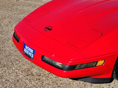 Used 1994 Chevrolet Corvette Base image 9
