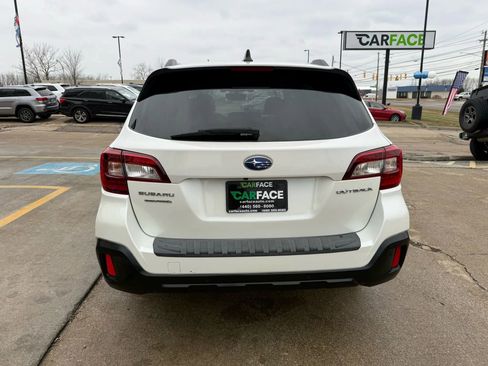 Used 2019 Subaru Outback 2.5i Touring image 10