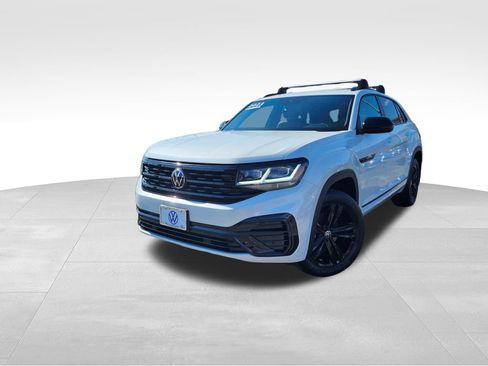 Certified 2023 Volkswagen Atlas Cross Sport SEL R-Line AWD/4WD image 3