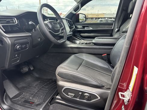Used 2022 Jeep Wagoneer Series II w/ Premium Group I AWD/4WD image 20