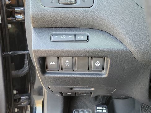 Used 2018 Nissan Altima 2.5 SL w/ 2.5 SL Technology Package FWD image 26