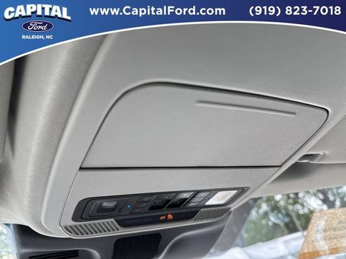 Certified 2025 Ford Expedition Active AWD/4WD image 33