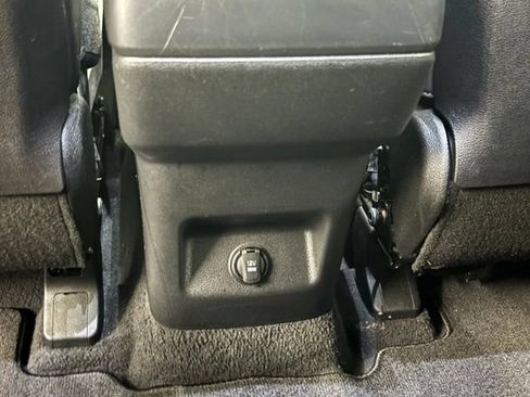 Used 2025 Kia Telluride S AWD/4WD image 15