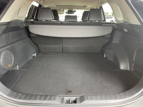 Used 2021 Toyota RAV4 Limited image 27