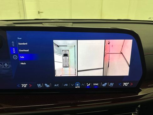 Used 2024 Chevrolet Traverse RS AWD/4WD image 34