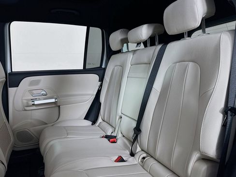 New 2026 Mercedes-Benz GLB 250 image 7