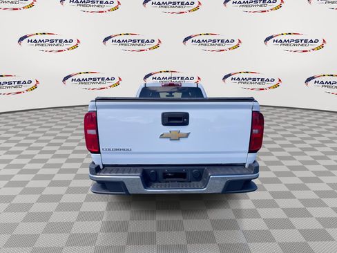 Used 2018 Chevrolet Colorado W/T w/ WT Convenience Package AWD/4WD image 7