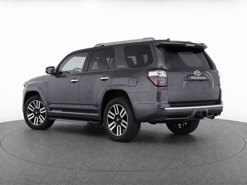 Used 2022 Toyota 4Runner Limited RWD image 3
