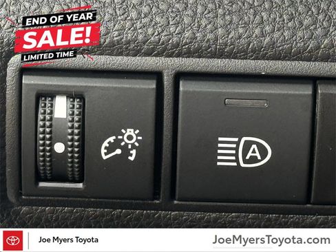 Used 2025 Toyota Corolla LE image 16